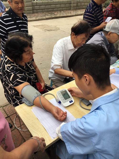 情系百姓健康 共筑和谐社区