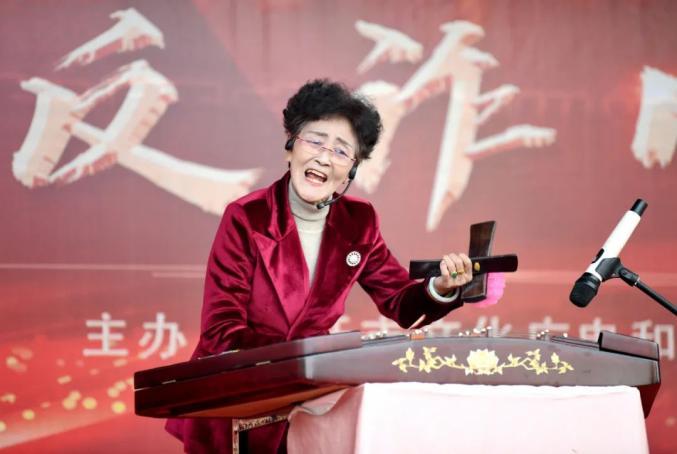 围观!反诈宣传大篷车开进"康堡小区"